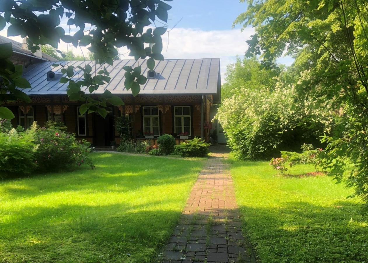 Willa "Mazowsze" Nałęczów Exteriör bild